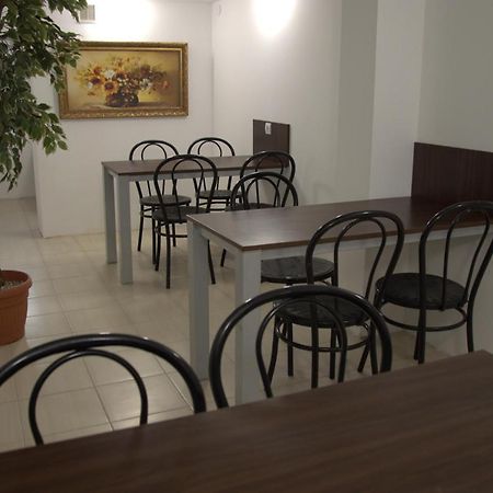 Hostel Malva Lomianki Bagian luar foto
